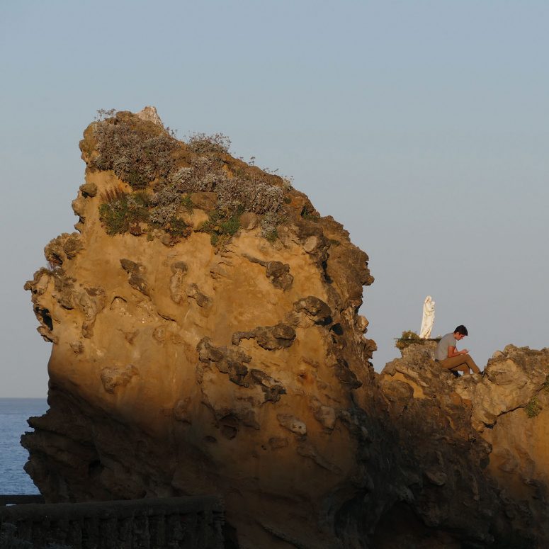 nos meilleurs recoins pour s'embrasser à Biarritz, voici une liste des endroits romantiques pour les filles en espadrilles et visiter biarritz en étant amoureux