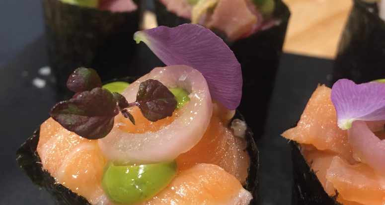 sushi wave un nouveau restaurant japonais à Biarritz, avec des sushis, poke bowls, tatiki, maki....